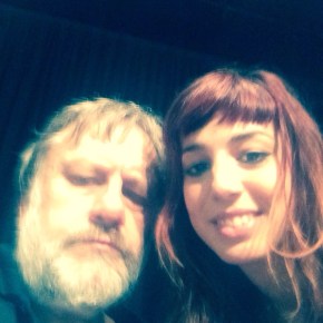 ¡Zizek se hace una selfie con Sara! (por&nbsp;Slavoj)